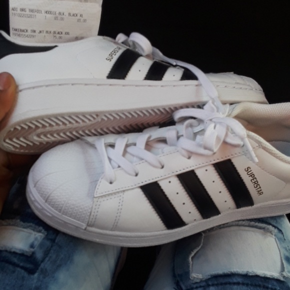 Superstar - Picture 2 of 2